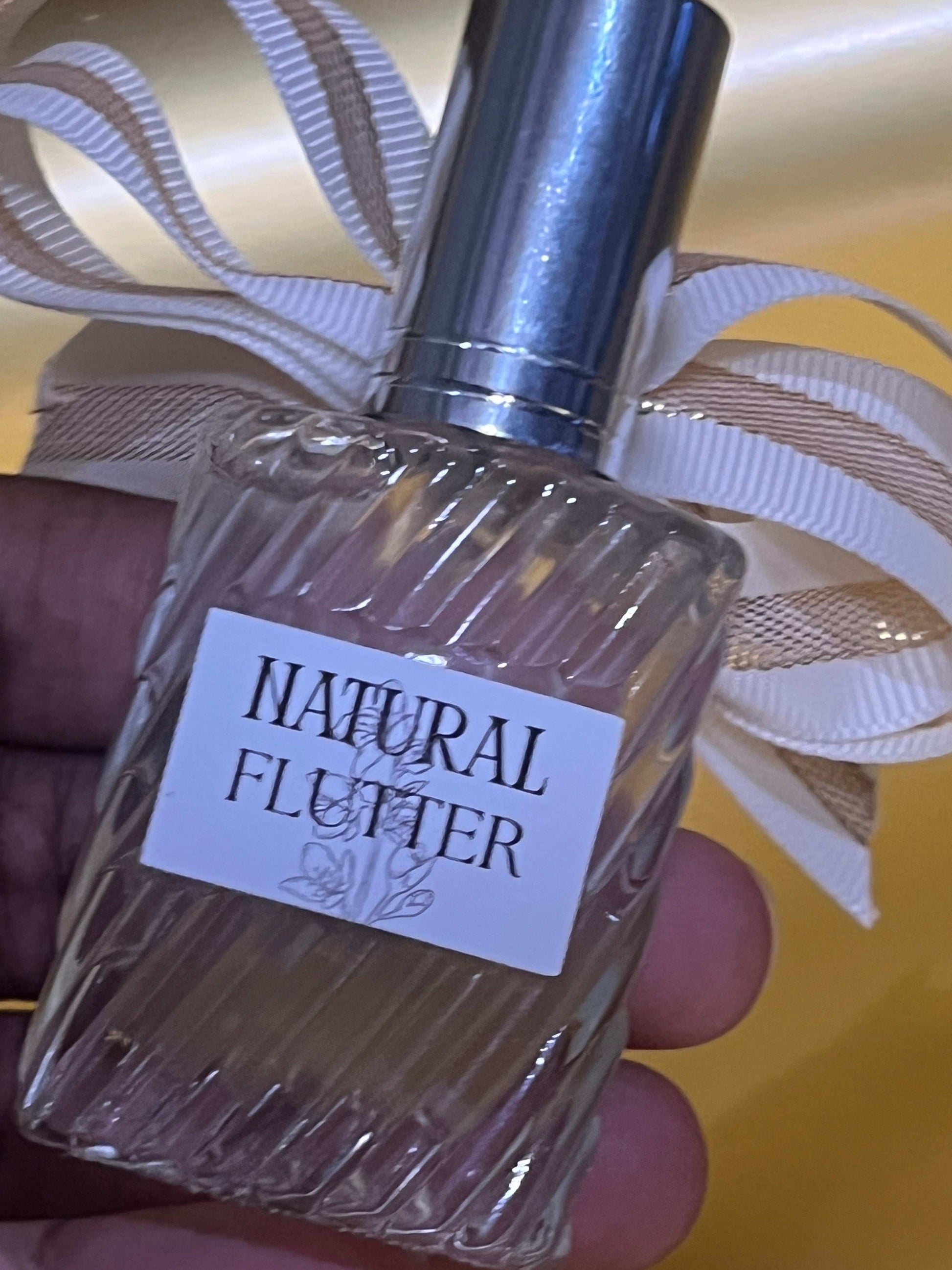Natural Flutter Eau de Parfum - Tangy Tropical Notes - 13 ML